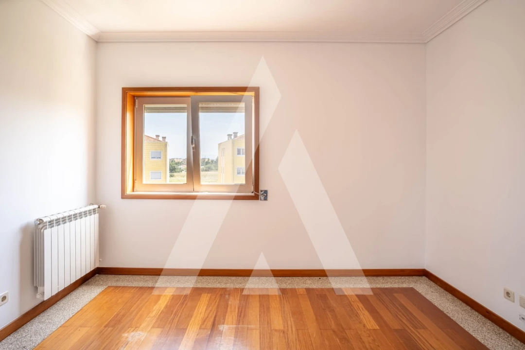 Apartamento T2 para Venda em Aradas Foto 3