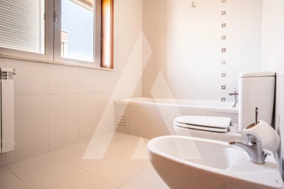 Apartamento T2 para Venda em Aradas