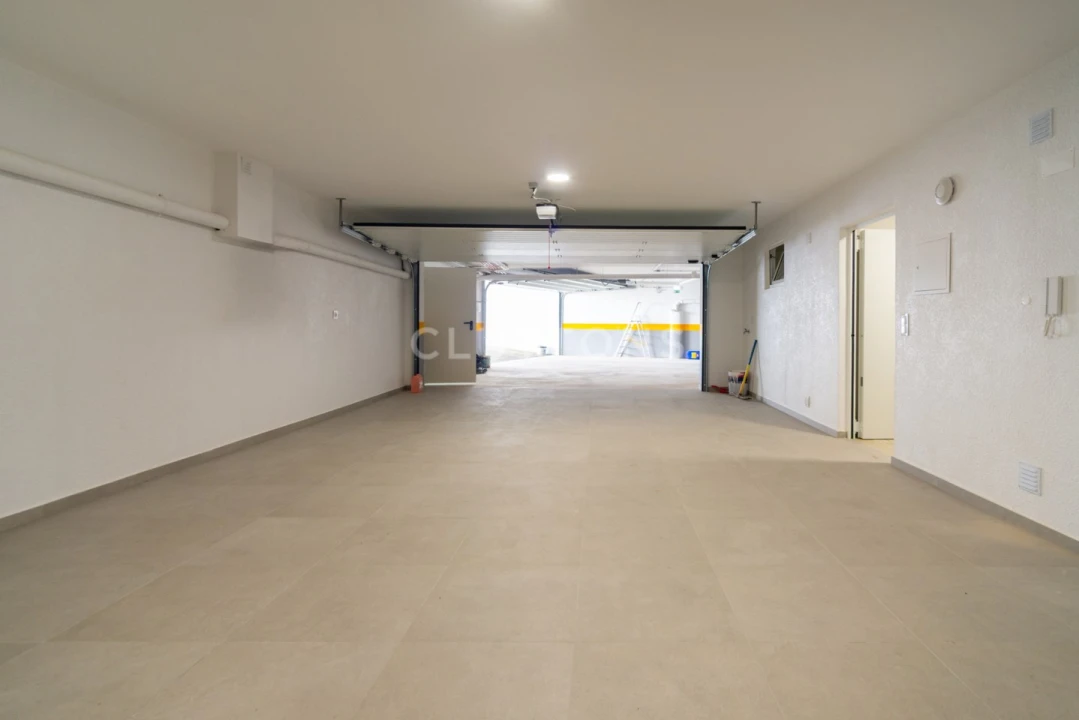Moradia T4 para Venda em Alcabideche Foto 36