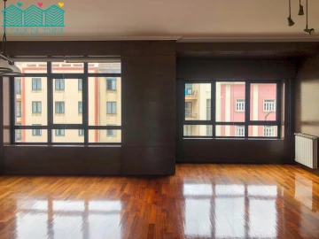 Apartamento T3 para Venda em Glória e Vera Cruz