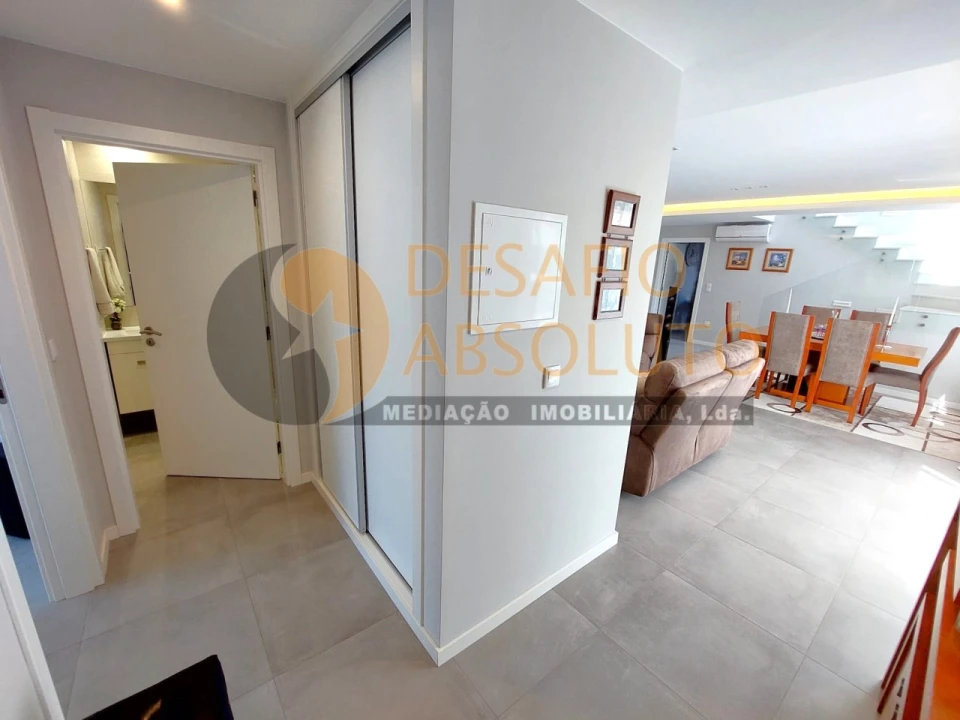 Moradia T4 para Venda em Quinta do Conde Foto 4
