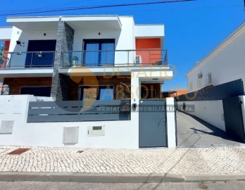 Moradia T4 para Venda em Quinta do Conde