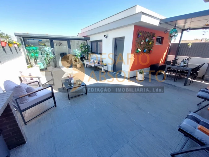 Moradia T4 para Venda em Quinta do Conde Foto 45