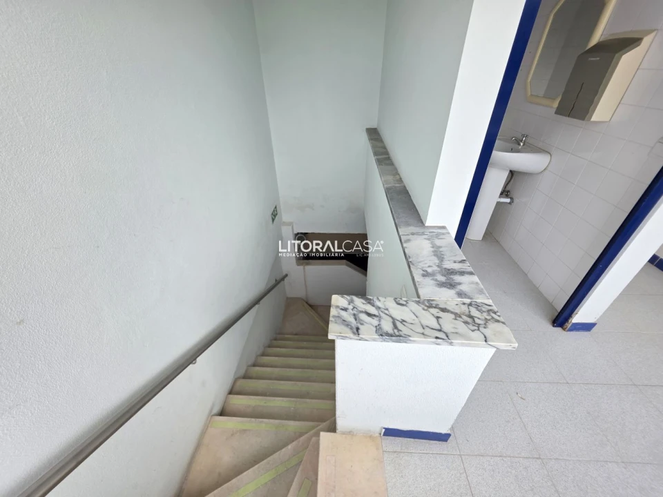 Loja para Arrendamento em Esgueira Foto 11