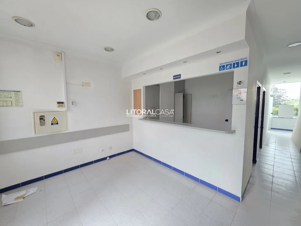Loja para Arrendamento em Esgueira Foto 2