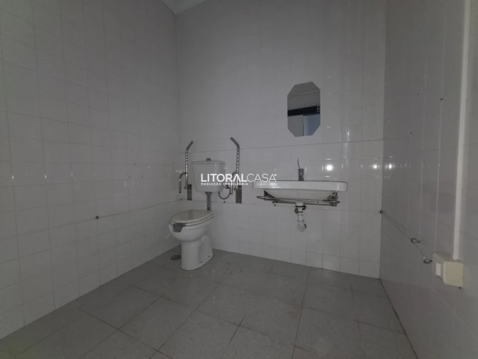 Loja para Arrendamento em Esgueira Foto 7
