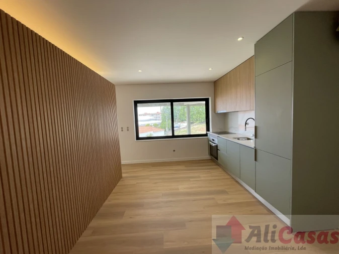 Apartamento T0 para Venda em Esmoriz Foto 4