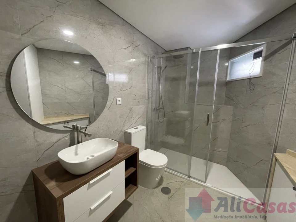 Apartamento T0 para Venda em Esmoriz Foto 23