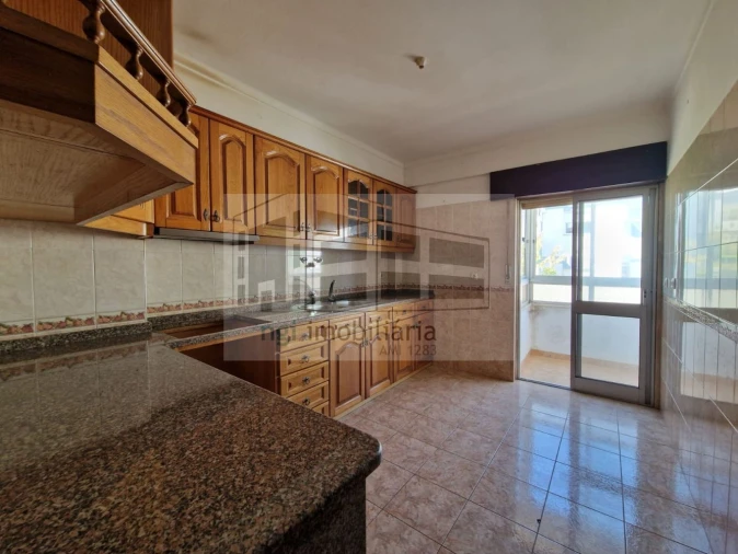 Apartamento T2 para Venda em Odivelas Foto 4