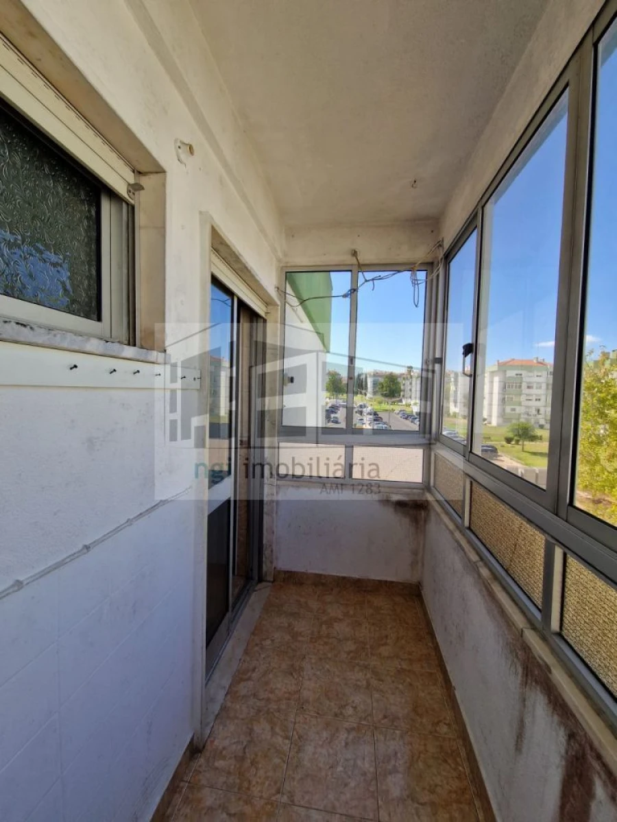 Apartamento T2 para Venda em Odivelas Foto 10