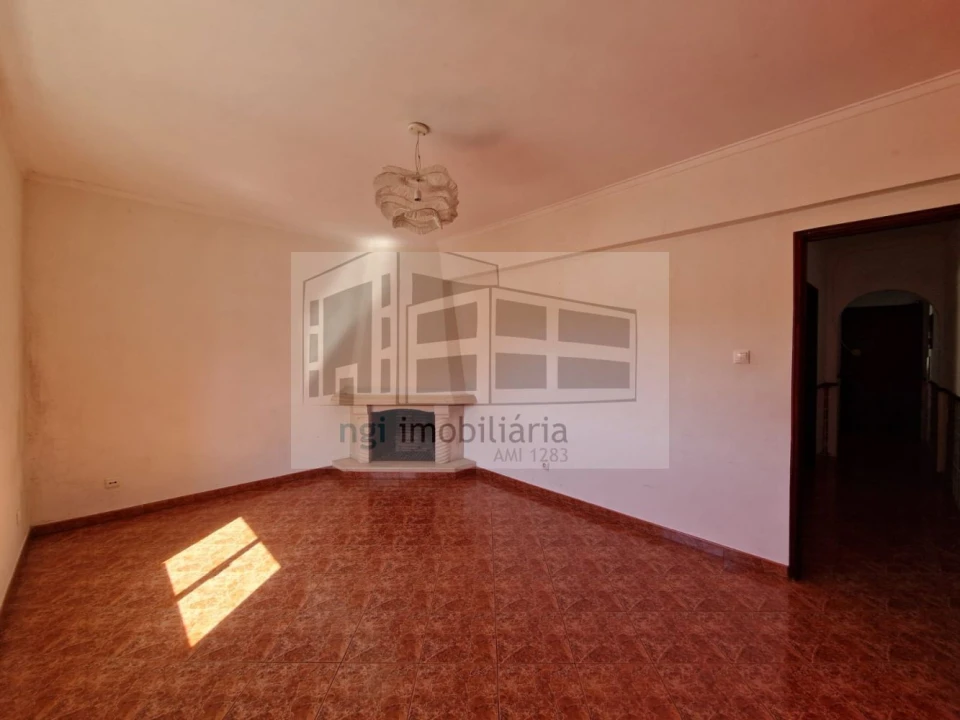 Apartamento T2 para Venda em Odivelas Foto 19