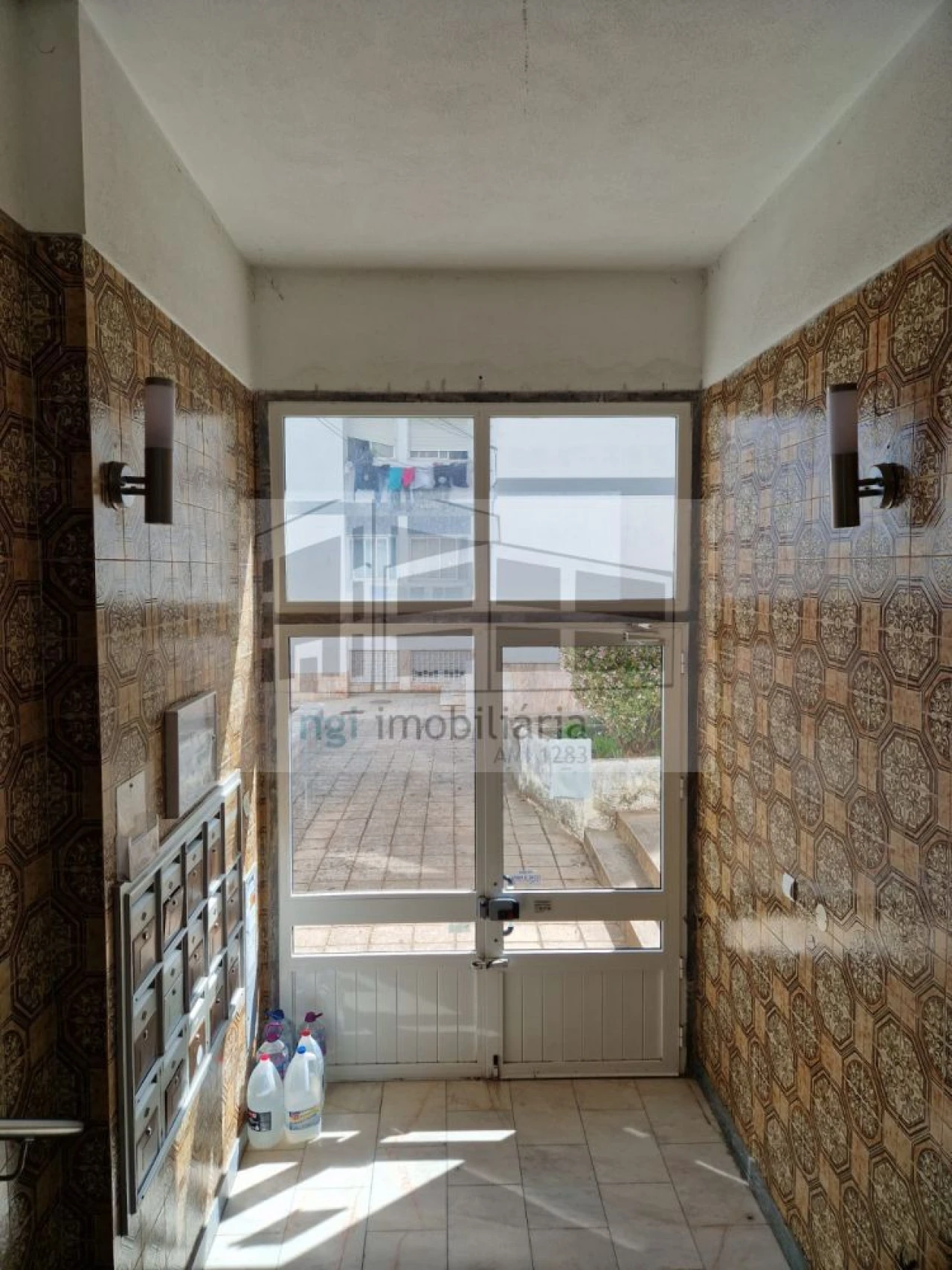 Apartamento T2 para Venda em Odivelas Foto 2