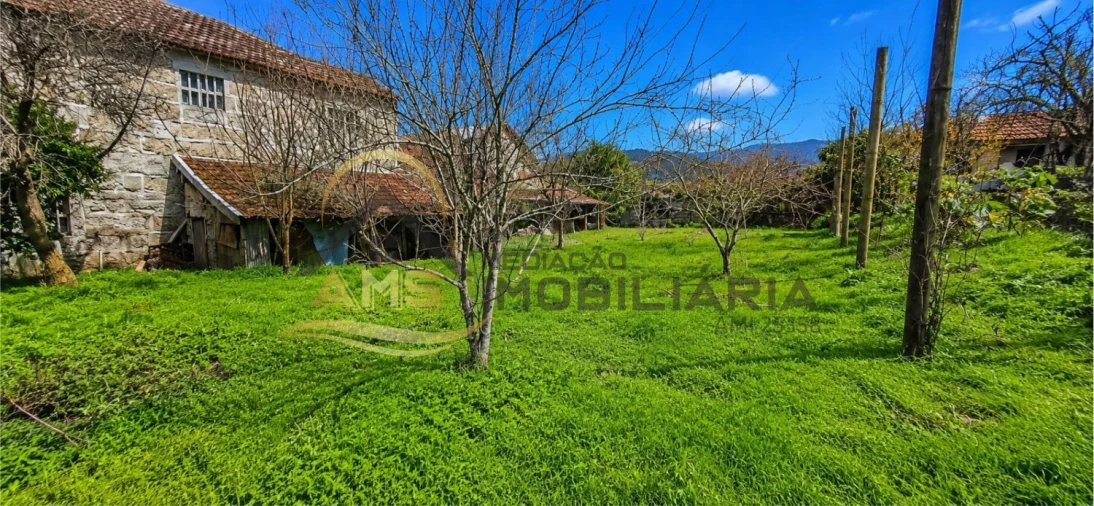 Moradia T2 para Venda em Armil Foto 6