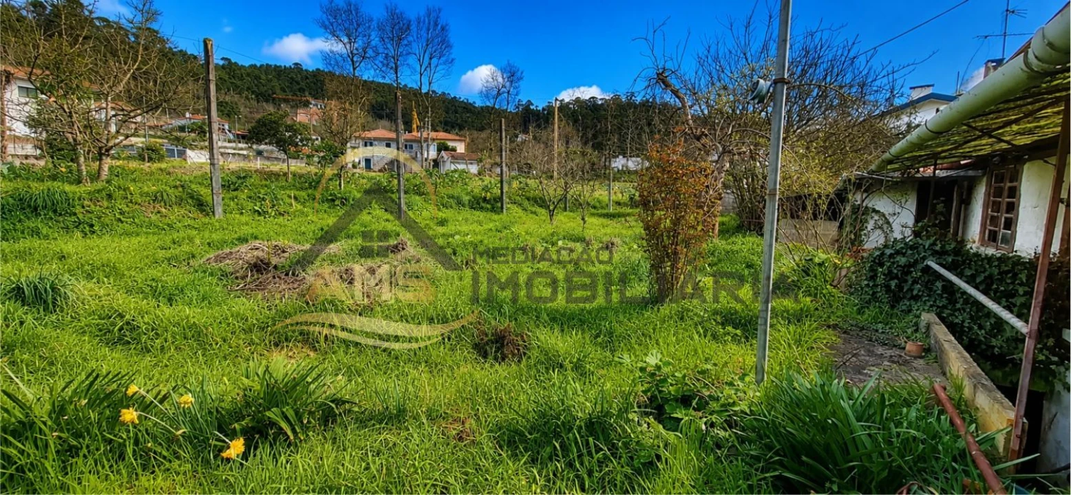 Moradia T2 para Venda em Armil Foto 7
