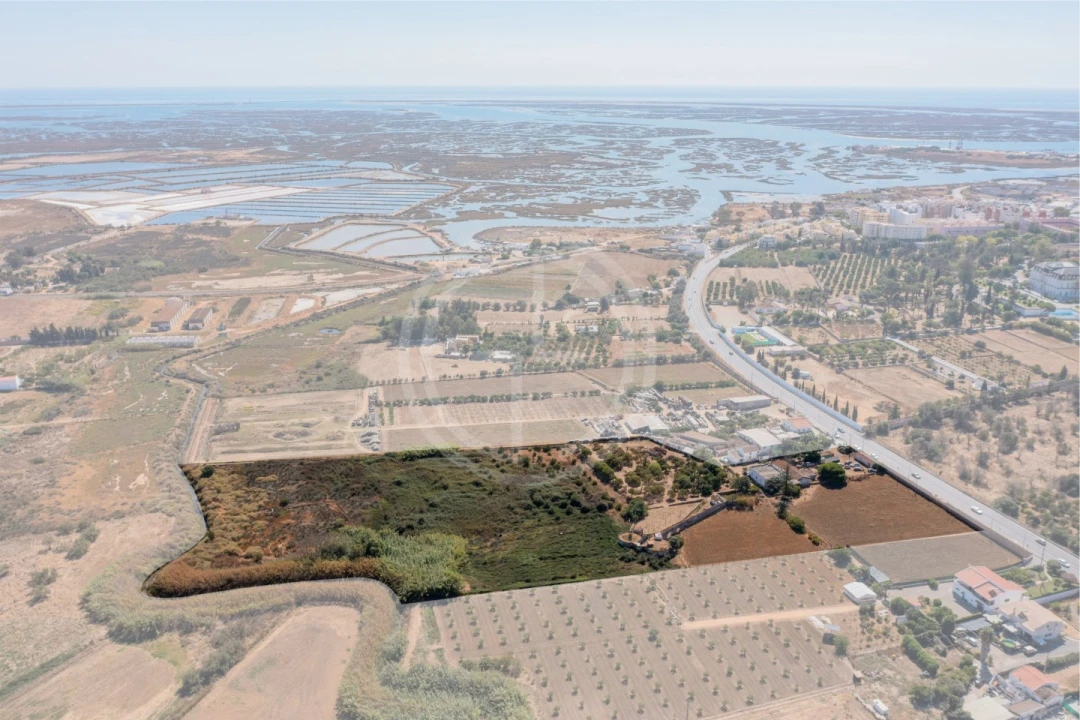 Quinta T10 para Venda em Faro (Sé e São Pedro) Foto 1