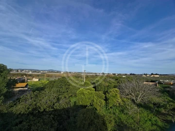 Quinta T10 para Venda em Faro (Sé e São Pedro)