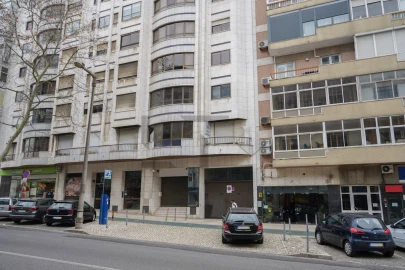 Loja para Venda em Alvalade