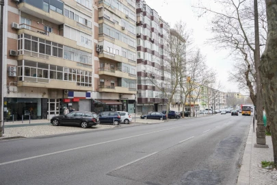 Loja para Venda em Alvalade
