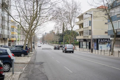 Loja para Venda em Alvalade