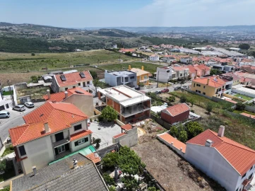 Moradia T4 para Venda em Loures