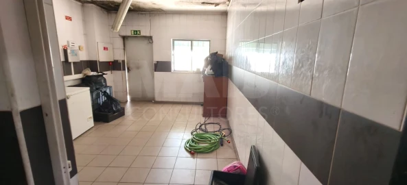 Loja para Venda em Samora Correia