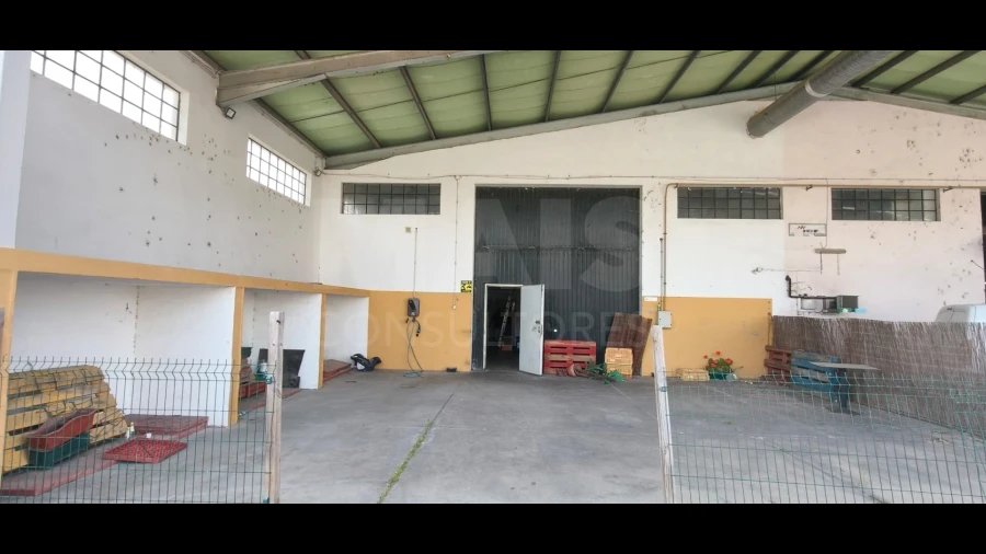 Loja para Venda em Samora Correia