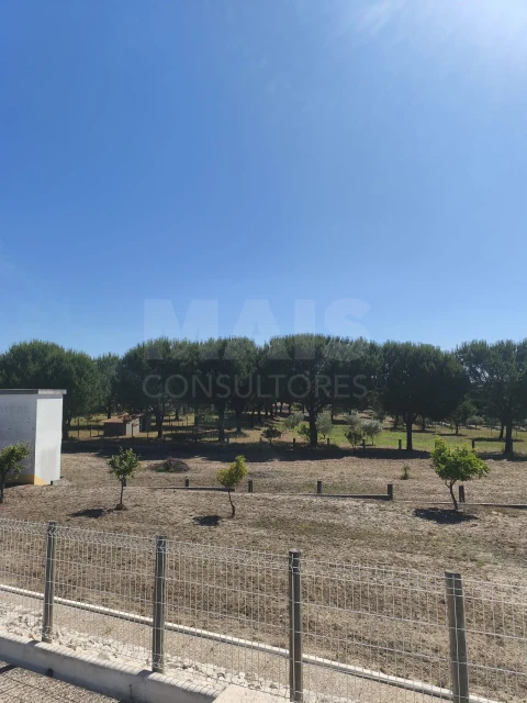 Moradia T5 para Venda em Branca