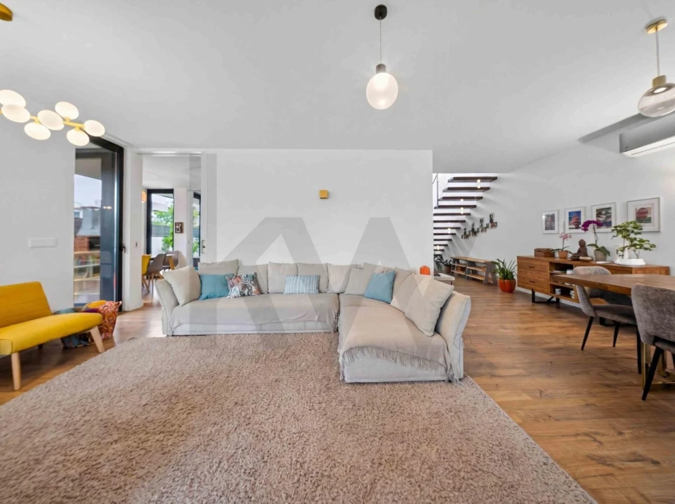 Moradia T4 para Venda em Santa Maria e São Miguel, São Martinho, São Pedro Penaferrim Foto 6