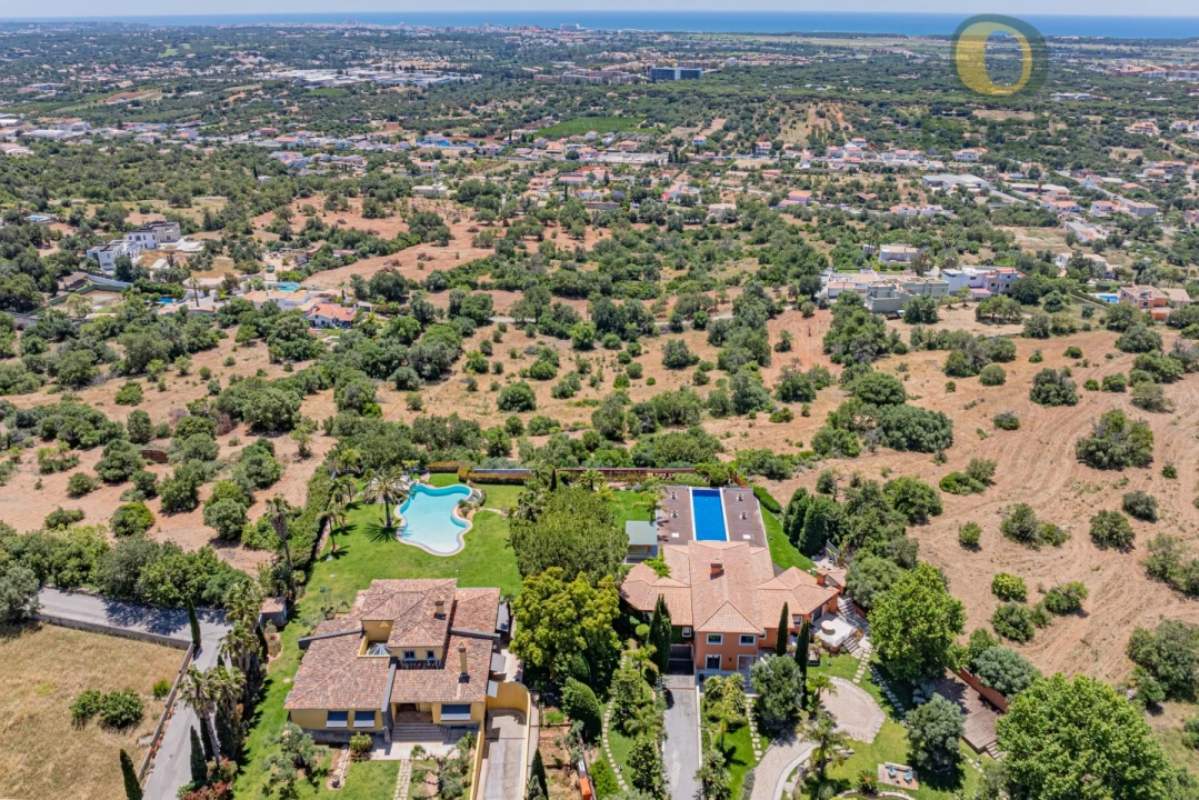 Moradia T5 para Venda em Boliqueime Foto 50
