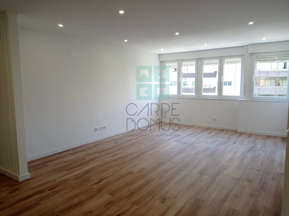 Apartamento T3 para Venda em Lumiar Foto 5