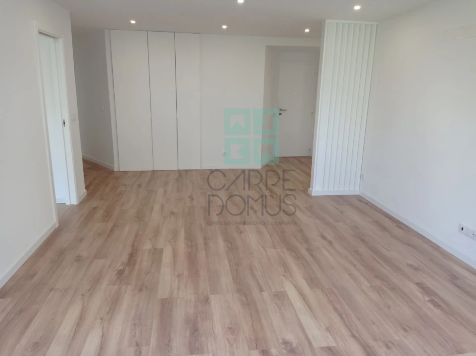 Apartamento T3 para Venda em Lumiar Foto 3