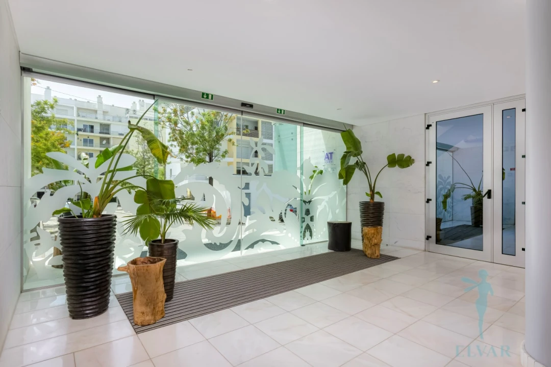 Apartamento T1 para Venda em Portimão Foto 2
