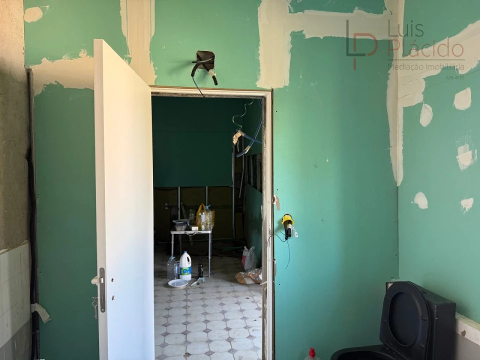 Quinta T5 para Venda em Abela Foto 12