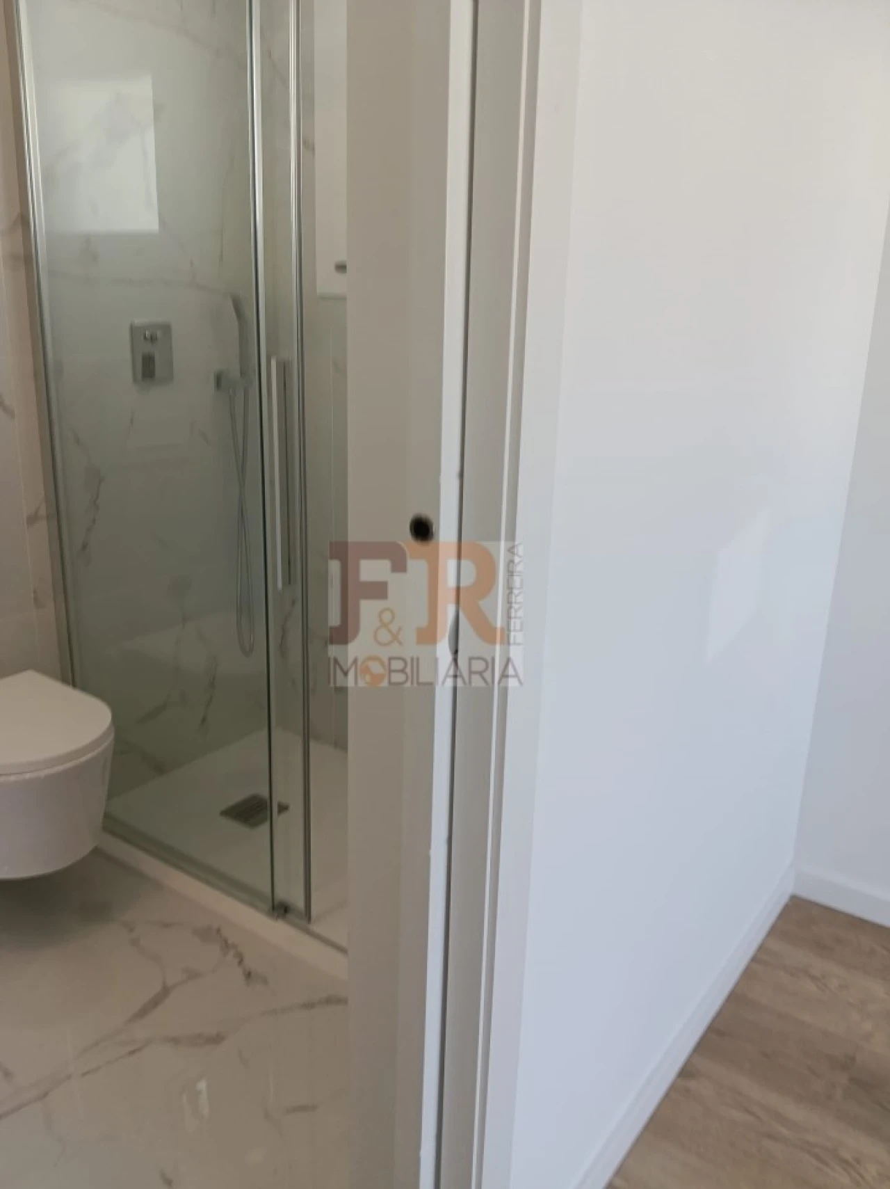 Moradia T4 para Venda em Fernao Ferro Foto 21