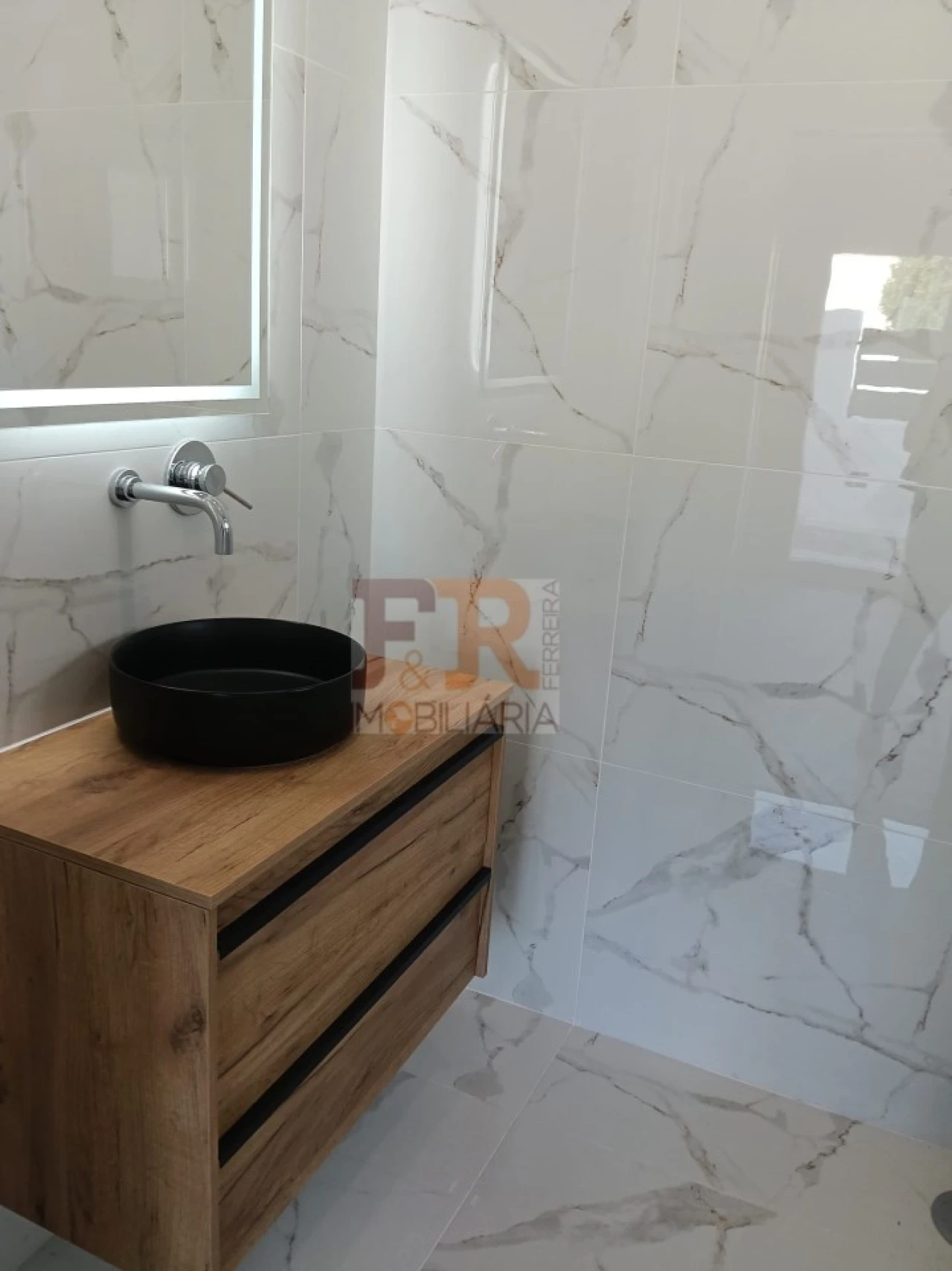 Moradia T4 para Venda em Fernao Ferro Foto 22
