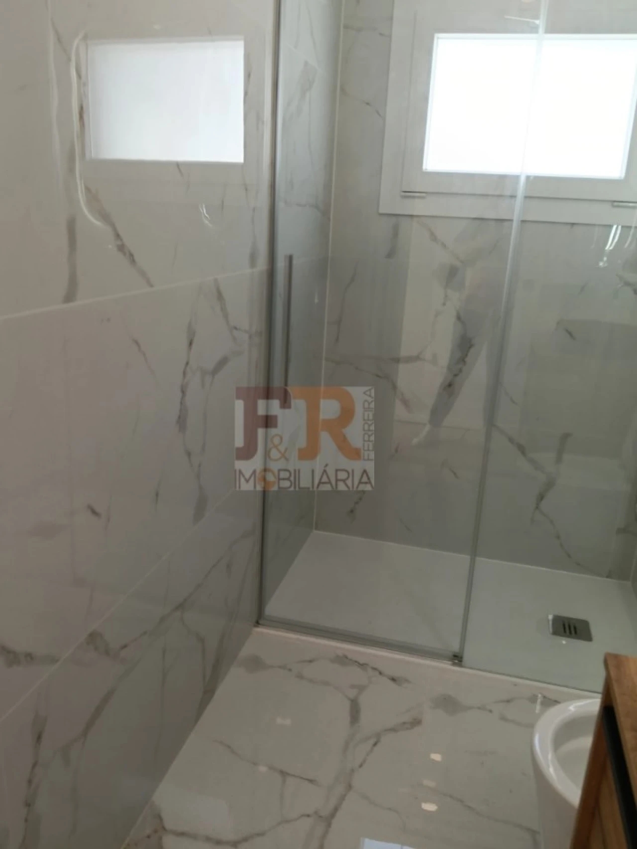 Moradia T4 para Venda em Fernao Ferro Foto 23