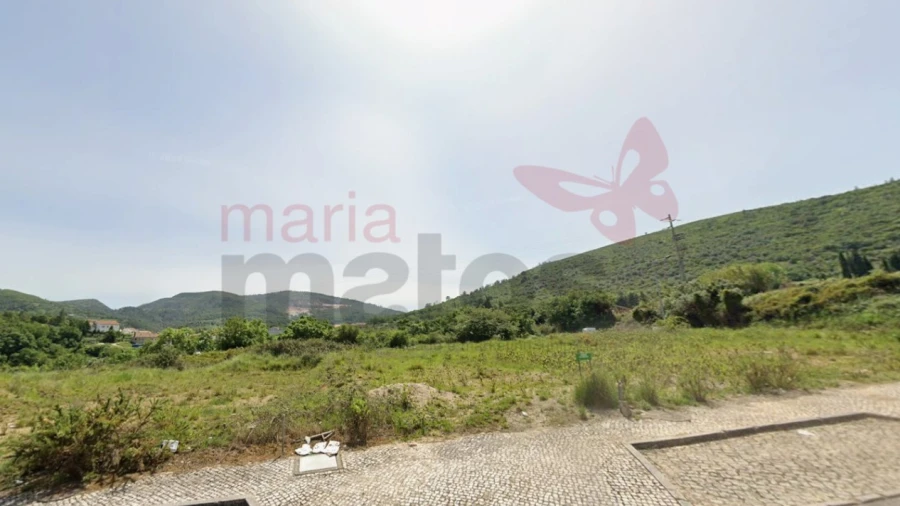 Terreno para Venda em Porto de Mós - São João Baptista e São Pedro