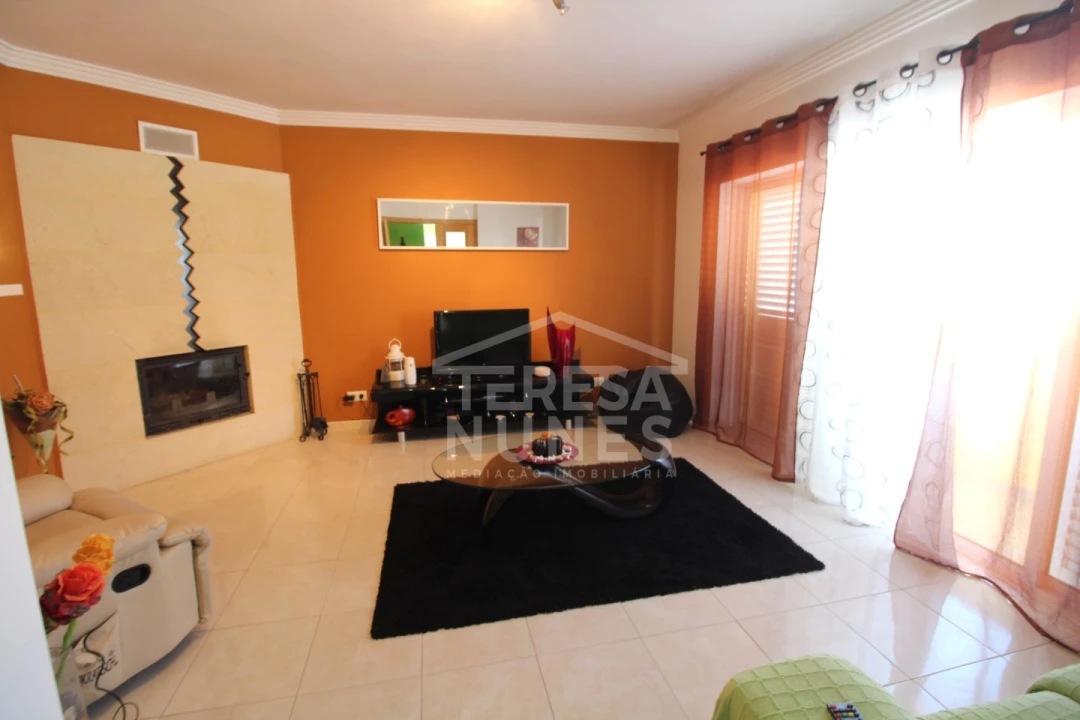 Moradia T6 para Venda em Fernao Ferro Foto 21
