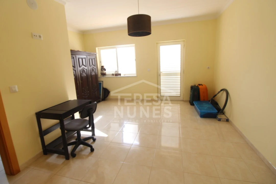 Moradia T6 para Venda em Fernao Ferro Foto 31