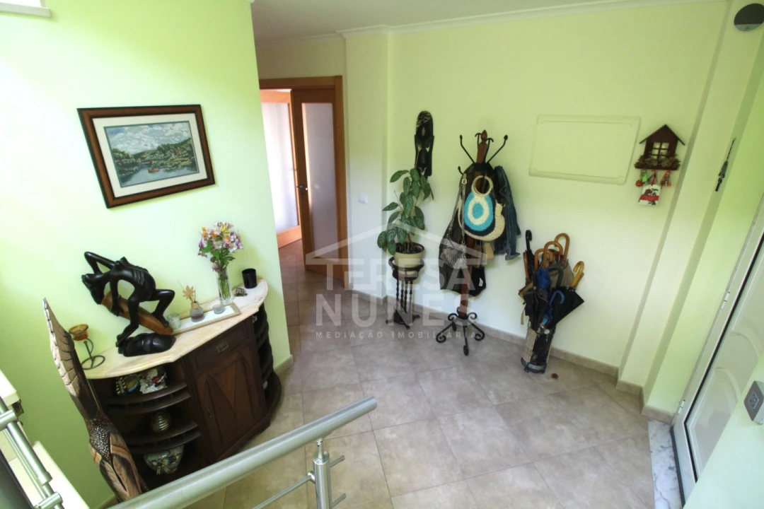 Moradia T6 para Venda em Fernao Ferro Foto 43