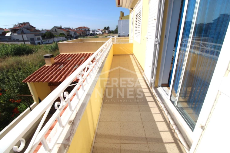 Moradia T6 para Venda em Fernao Ferro Foto 29