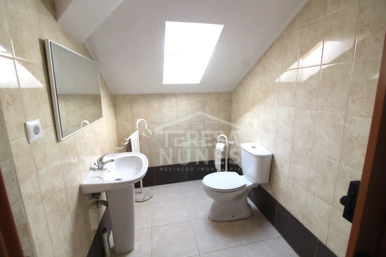 Moradia T6 para Venda em Fernao Ferro Foto 40