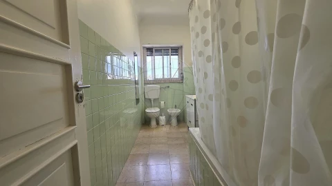 Apartamento T4 para Arrendamento em Alvalade