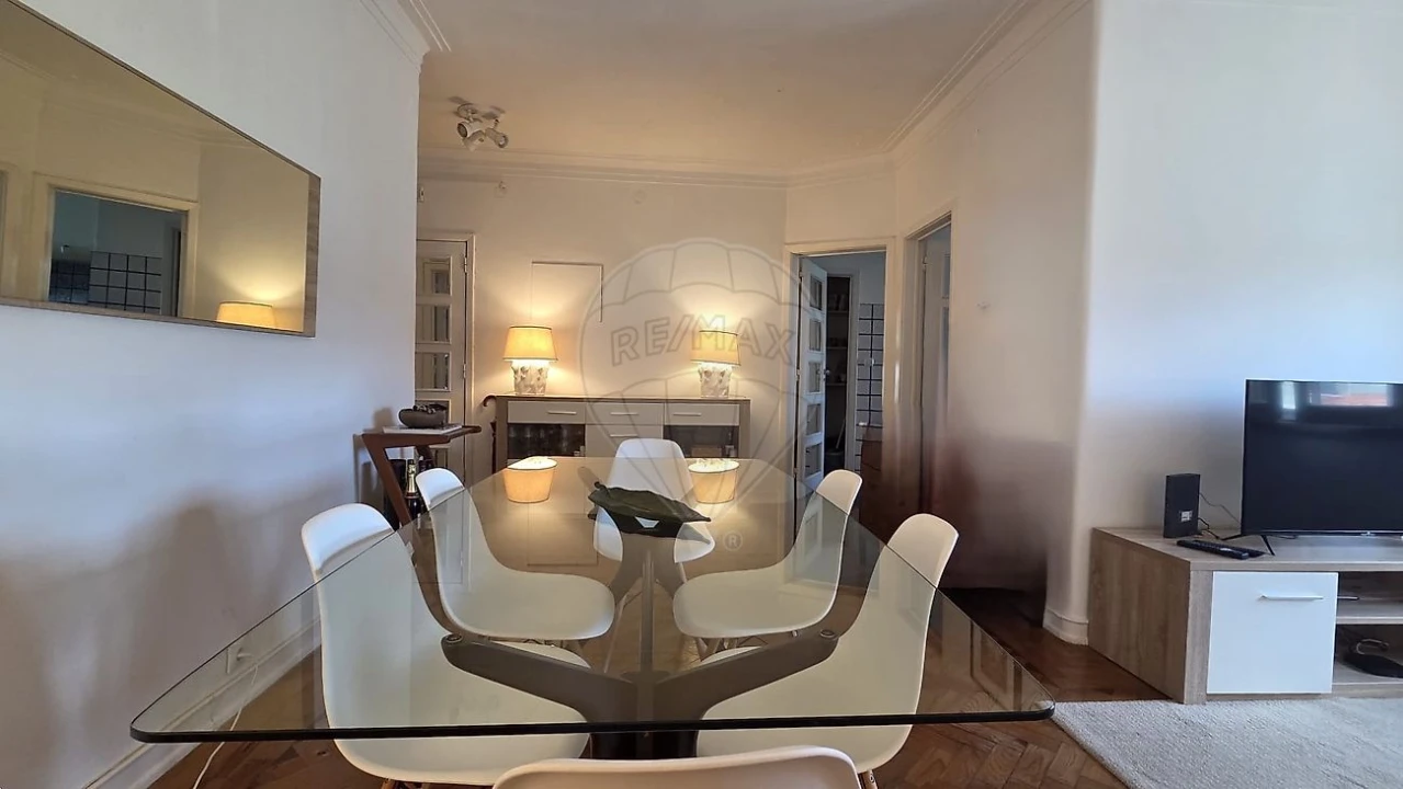 Apartamento T4 para Arrendamento em Alvalade Foto 6