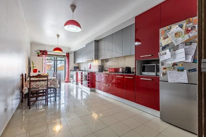 Apartamento T3 para Venda em Azambuja