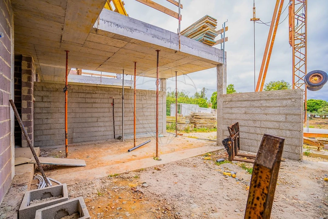 Moradia T4 para Venda em Rio Maior Foto 2