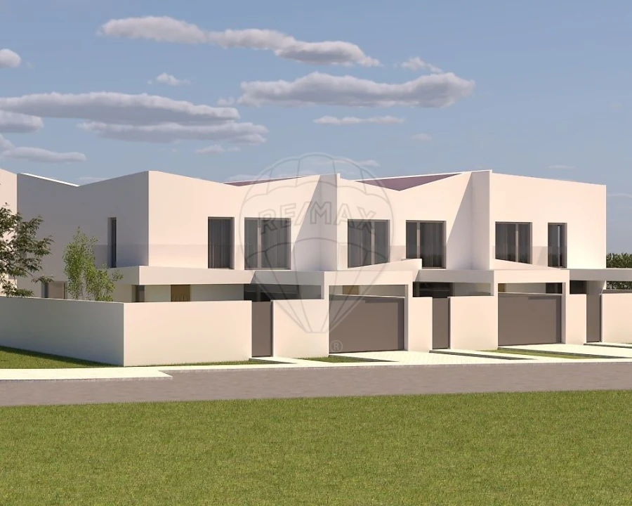 Moradia T4 para Venda em Rio Maior Foto 1