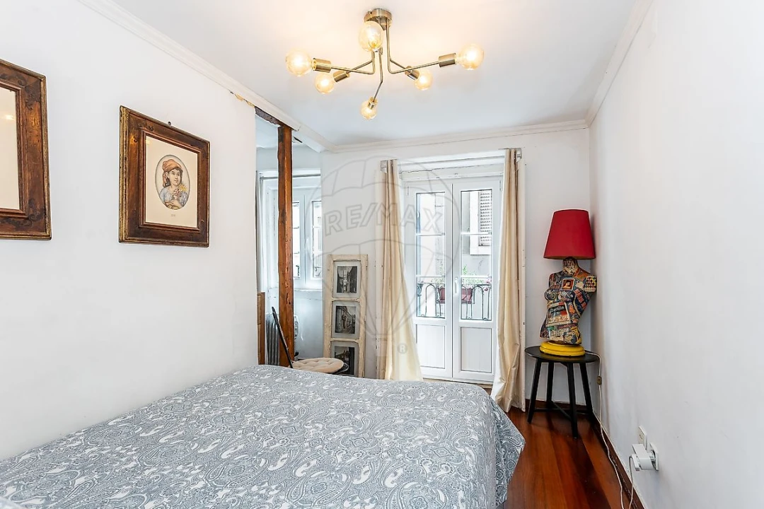 Apartamento T1 para Venda em Santa Maria Maior Foto 4