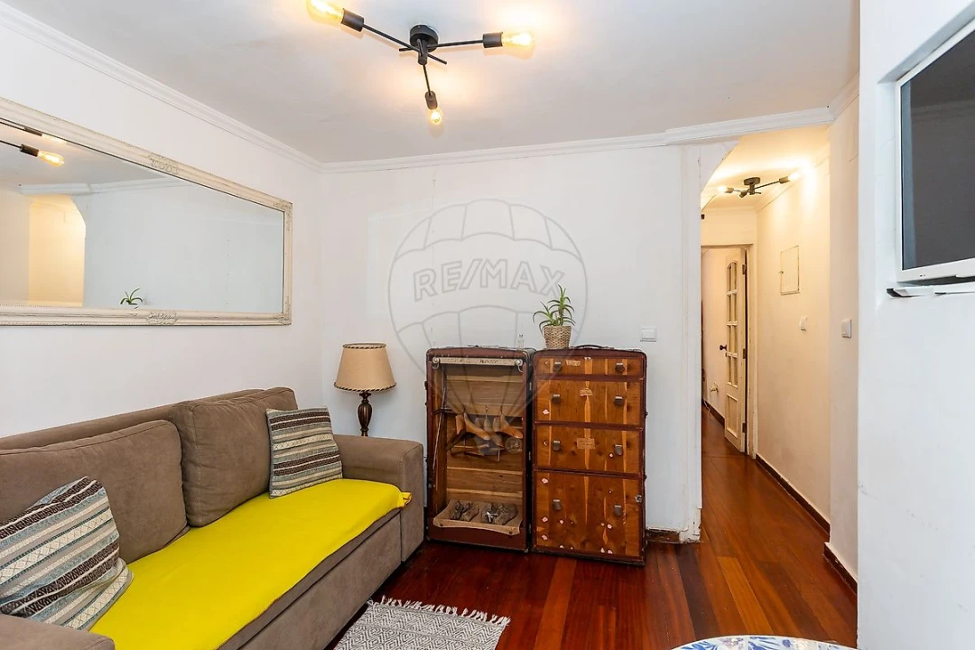 Apartamento T1 para Venda em Santa Maria Maior Foto 2