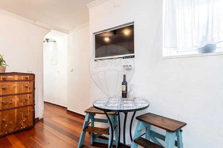 Apartamento T1 para Venda em Santa Maria Maior Foto 9